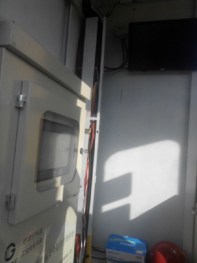 門式起重機監(jiān)控系統(tǒng)現(xiàn)場照片十二